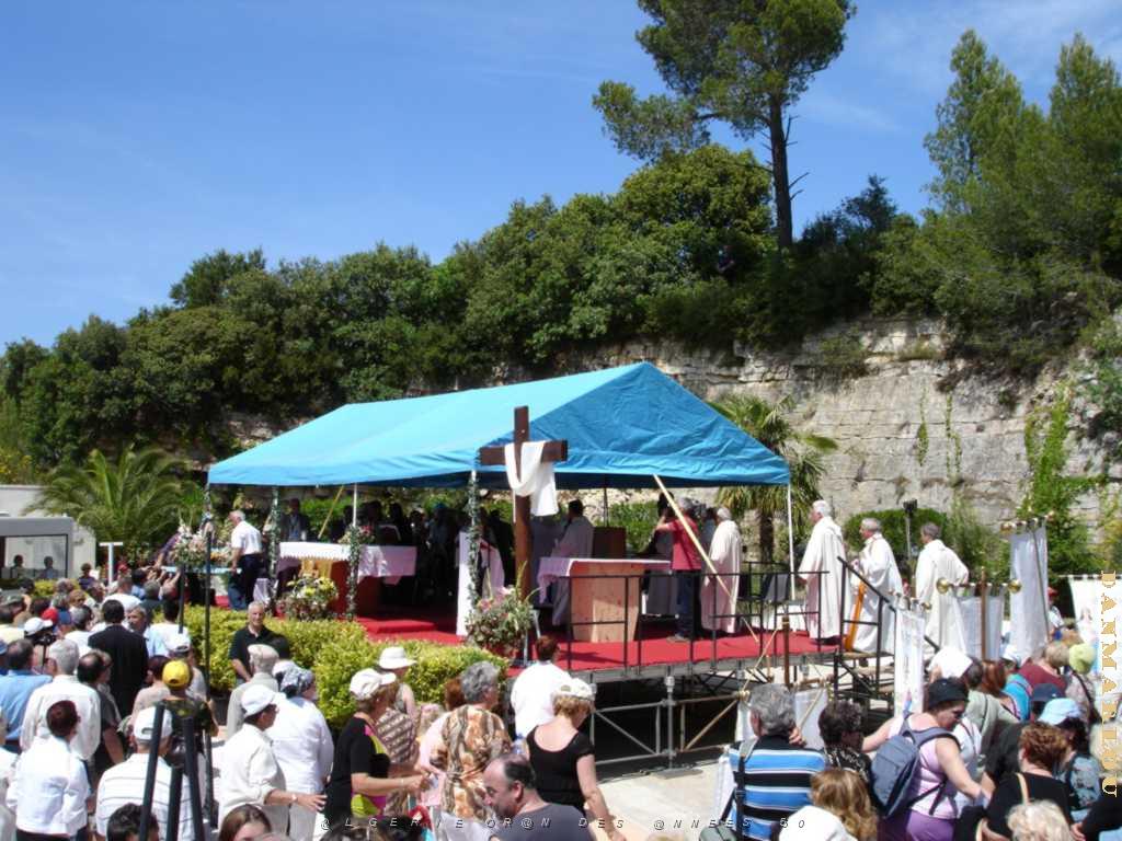 NIMES 25 MAI 2006 C MARIE LYNE BOINEAU EPOUSE LEGENRE 11.JPG